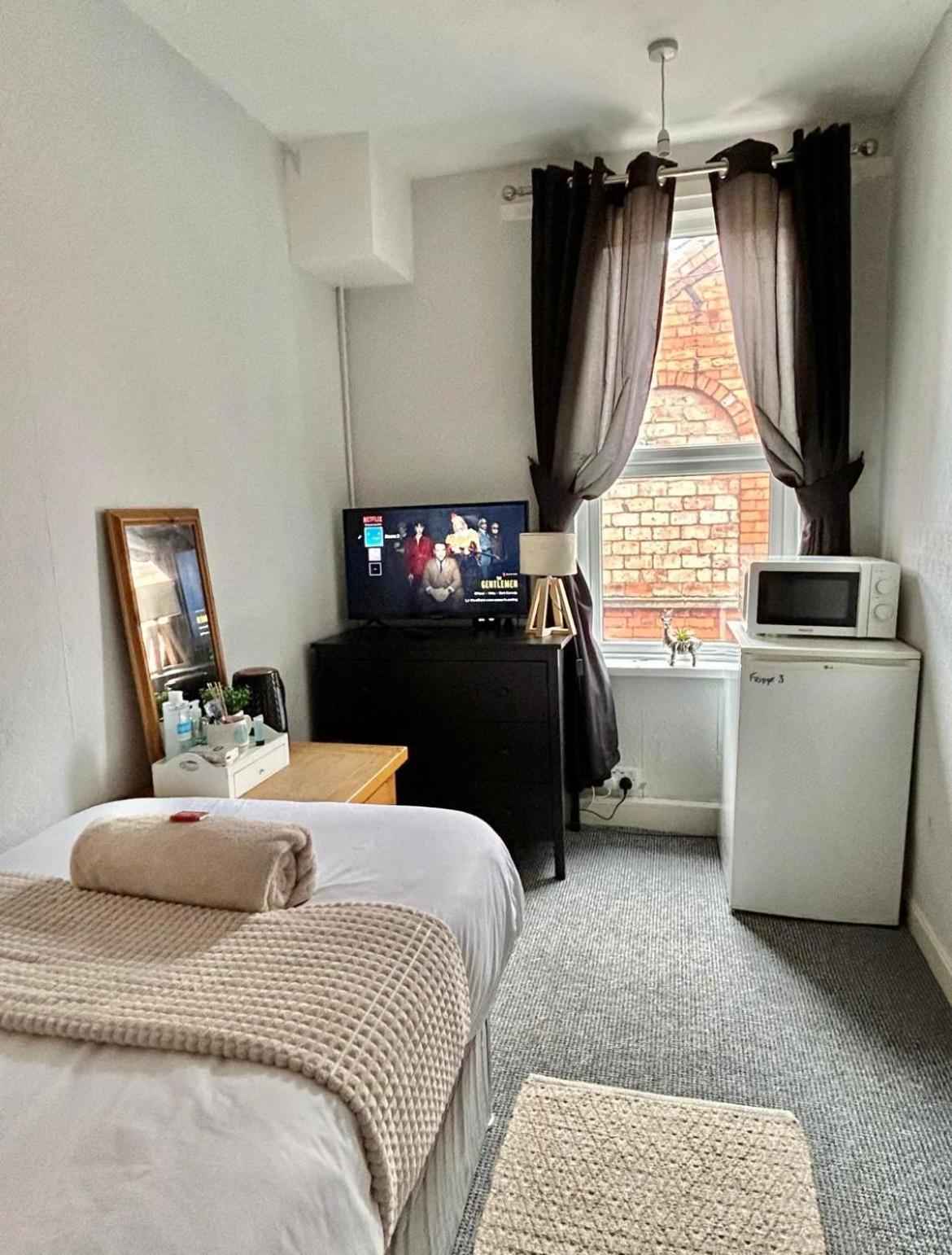 Lincoln City Centre Rooms P&S Exterior photo