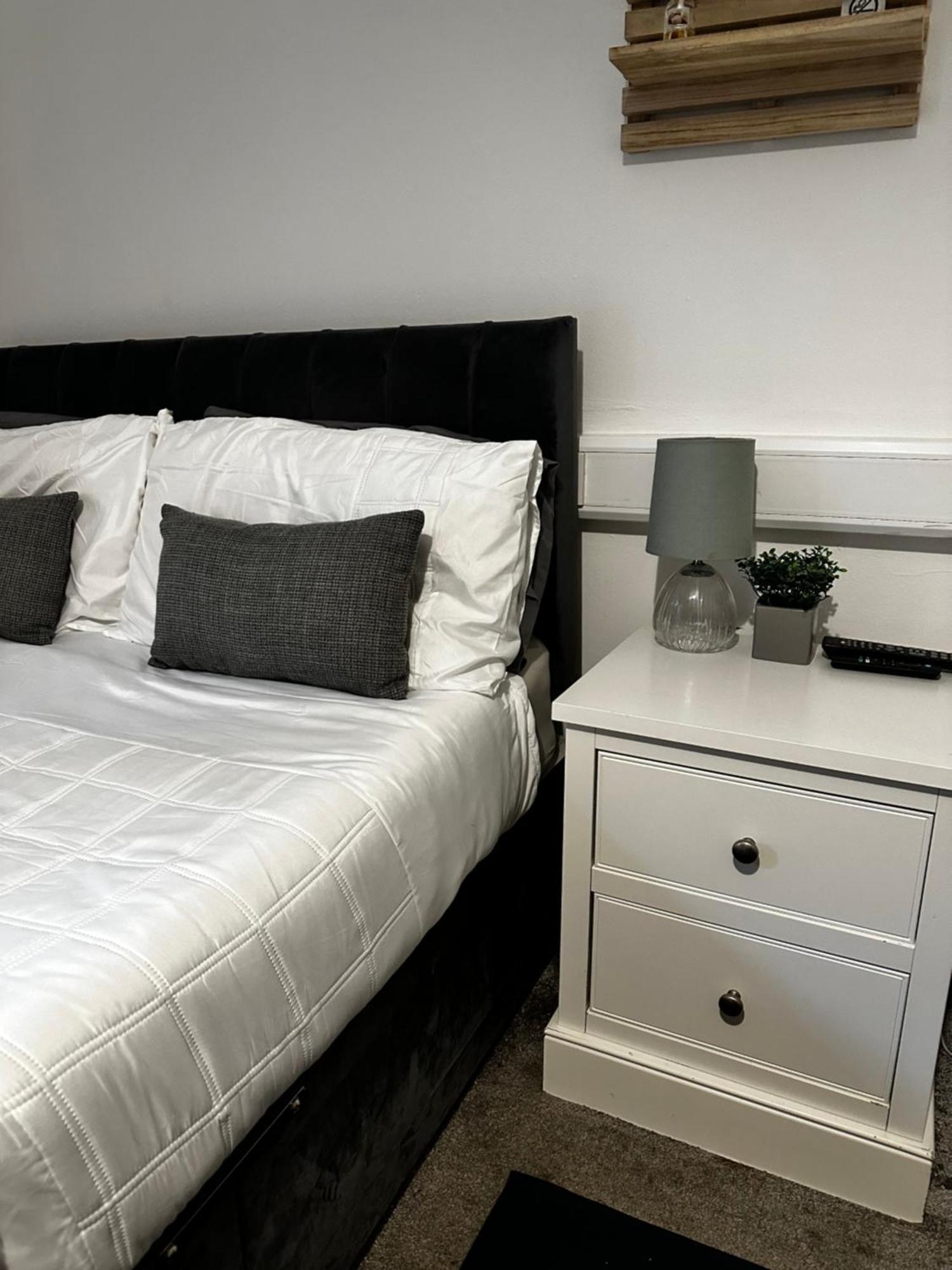 Lincoln City Centre Rooms P&S Exterior photo